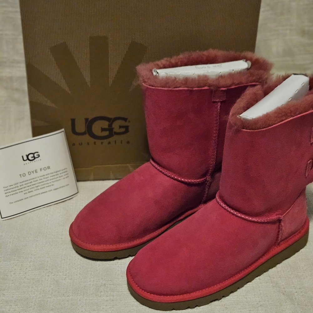 🧨UGG Bailey Bow II Radish - Picture 5 of 12